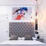 La Plaza Luxury