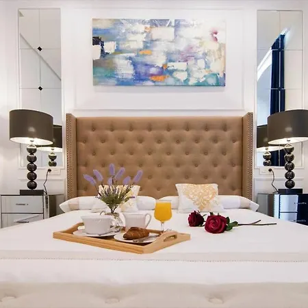 La Plaza Luxury Apartamento