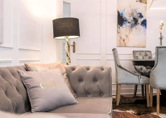 La Plaza Luxury Apartman *